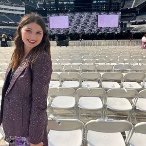 Meet your Posher, Bellise